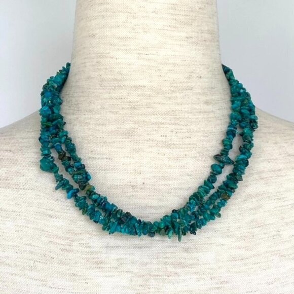 Triple Strand Blue Green Beaded Dyed Turquoise Chip 18" Necklace Toggle Closure - Picture 1 of 16